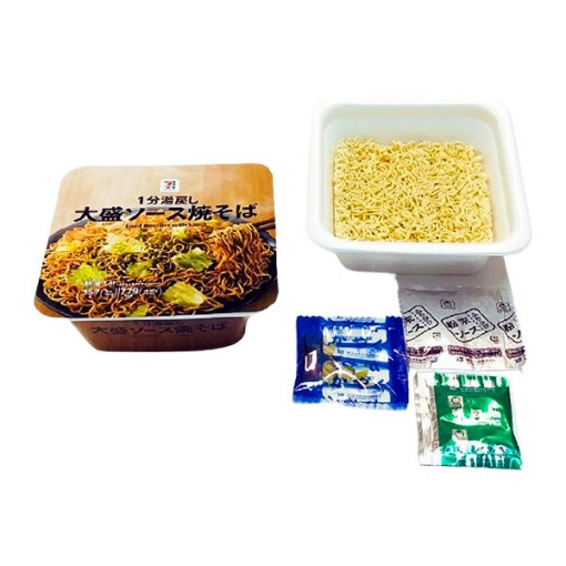 세븐일레븐 곱빼기 소스 야키소바 157g removebg preview