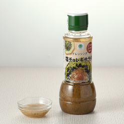 [패밀리마트] 드레싱 소금 쵸레기 샐러드 300ml