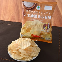 FamilyMart 패밀리마트 향긋한 참기름 소금맛 포테토칩 55g